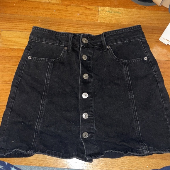 American Eagle Skirt - Picture 2 of 4